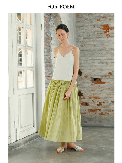 ForPoem 现货 25/SS原创设计花朵刺绣领口可调节吊带连衣长裙 商品图4