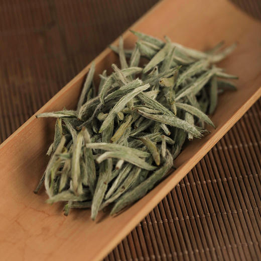 广诚行2025年太姥山方家山老树银针200g 商品图5