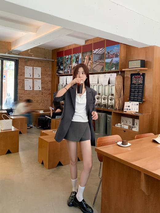 <曾小咸推荐>2色翻领修身短袖T恤 商品图8