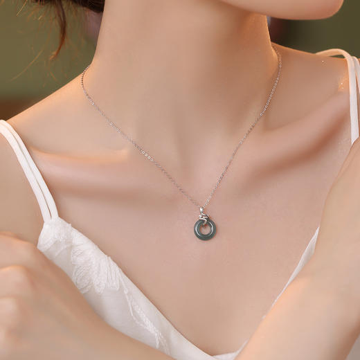 【母亲节礼物】六鑫珠宝 925纯银灵蛇平安扣翡翠吊坠 国潮复古新中式 商品图2