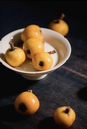  小满枇杷半坡黄 