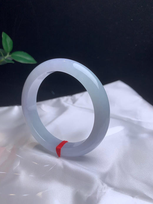 620026，55.5冰晴底手镯、特别清爽，有一大截种水更好， 局部略带淡紫 商品图2