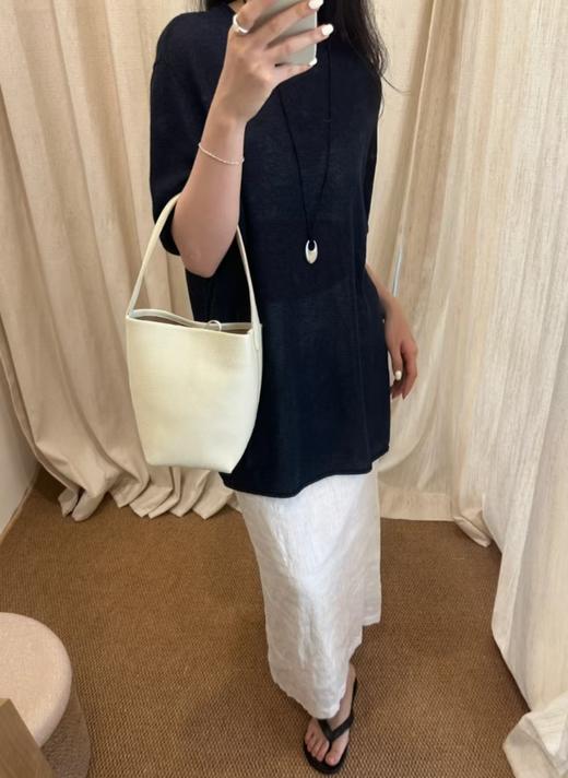 THE ROW Logo徽标系带开合 水桶包单肩手提包（CB） 商品图5