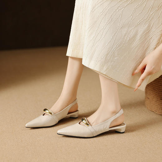 【预售5天】法式包头凉鞋女新款夏真皮尖头浅口后绊带低跟气质女鞋LG&627-1226 商品图1