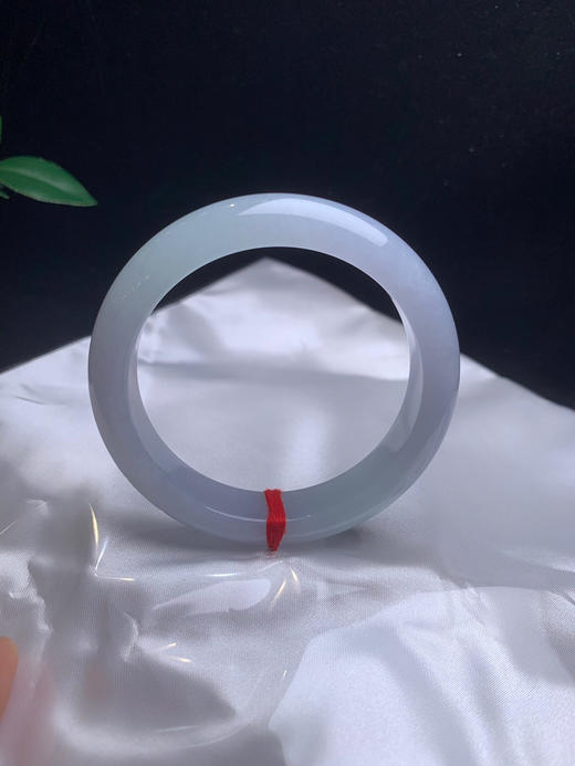 620026，55.5冰晴底手镯、特别清爽，有一大截种水更好， 局部略带淡紫 商品图1