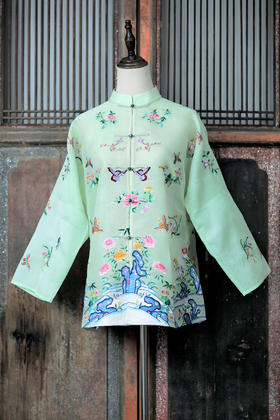 盛唐牡丹|手工刺绣一年景吉服-浅绿(盛唐牡丹与非遗传承人王小潇联名系列))[特价品]