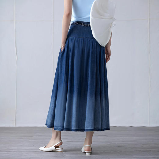 【林栖设计小店】【现货】牛仔棉半身裙配蓝印花布腰带百搭渐变色2025夏季新品裙子1952108B（配送可拆卸腰带） 商品图7