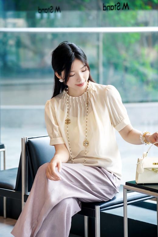 现货 臣禾	【醋酸裤】自在松弛松紧腰休闲裤	高腰垂坠JZ252060193 商品图5