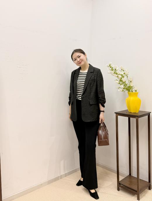 黑色暗纹极简收腰西服 商品图1