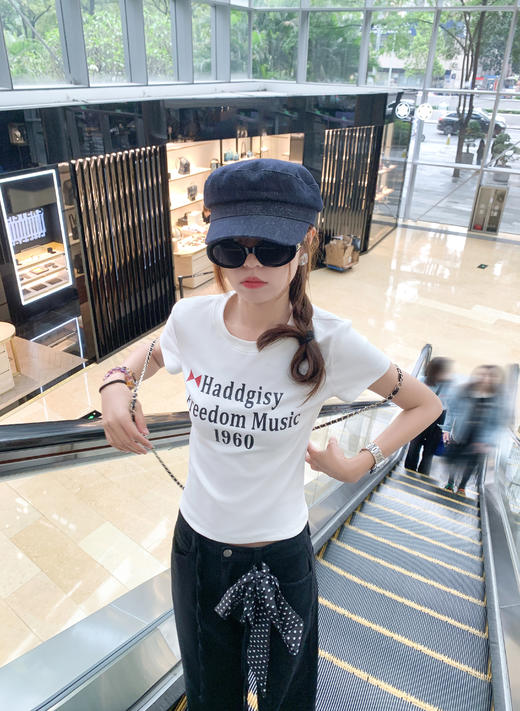 【99元任选2件】现货秒杀！卖完不补 ！微信粉丝打折价！！字母印花短袖T 商品图11