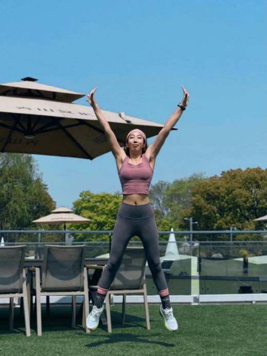 点此购买 lulu露露Ebb to street女士裸感一体式运动上衣 my 319473 商品图7