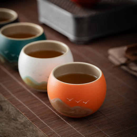 一杯山水 江湖宁静【万里河山国潮好礼】龙蛋杯 直身杯 远山意境 釉色莹润 商品图7