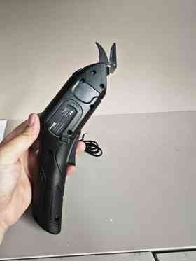 【货号02374】手持式电动剪刀锂电裁布剪充电插电裁布剪刀裁缝剪布刀缝纫切布机