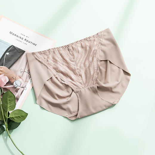 【洛诗琳老顾客福利款】【3条99元 5条149元】真丝桑蚕丝内档❗❗桑蚕丝蕾丝拼接高弹力真丝三角无痕透气内裤（贴身衣物不支持退换 )65131 商品图6