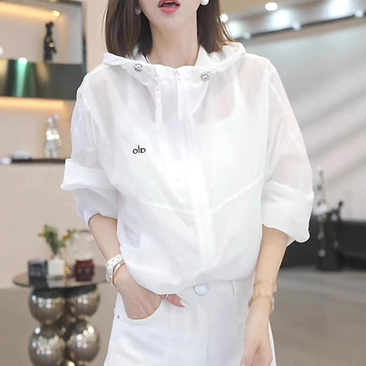 SMZ35883户外薄款连帽冲锋衣外套女夏季2025新款百搭透气外搭气质长袖上衣 商品图0