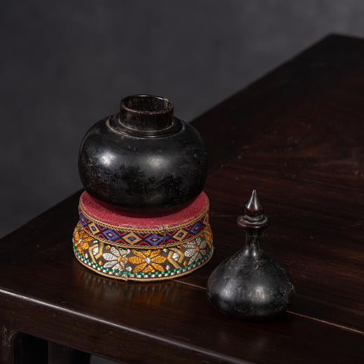 清	紫檀葫芦形香盒摆件 商品图1