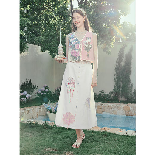 两三事梵高文艺半糖雏菊2025夏季新款流苏绣花彩色纽扣A字半身裙 商品图3