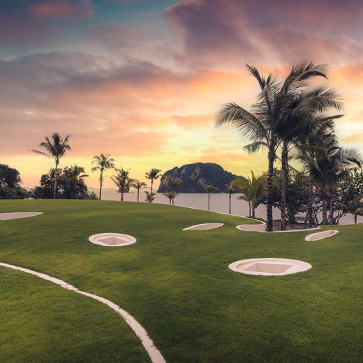 4天3晚【普吉岛瑶亚岛安纳塔拉（大长岛）】入住90㎡豪华海景套房，享码头接送、每日早餐、欢迎水果及饮品，更有家庭房及170㎡泳池别墅套餐，打卡瑶亚岛的安逸与悠闲！~ 商品图1