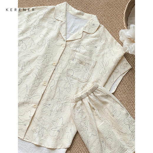 可人儿小众设计师新款泡泡绵女士睡衣夏季短袖可外出家居服三件套 商品图1