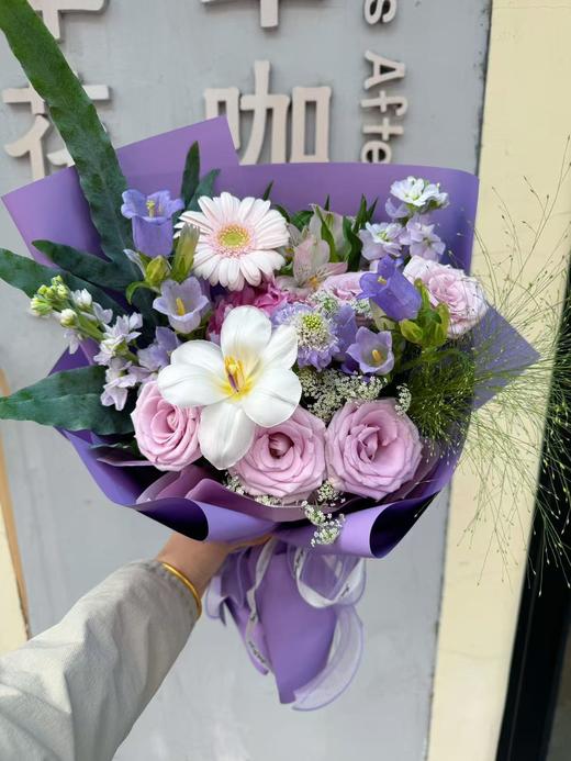 「绝绝紫」郁金香玫瑰风铃等混搭花束 商品图0
