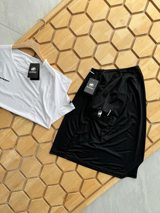 点此购买 猛犸象夏季男子运动跑步健身训练速干短袖T恤 LL 319446 商品图5