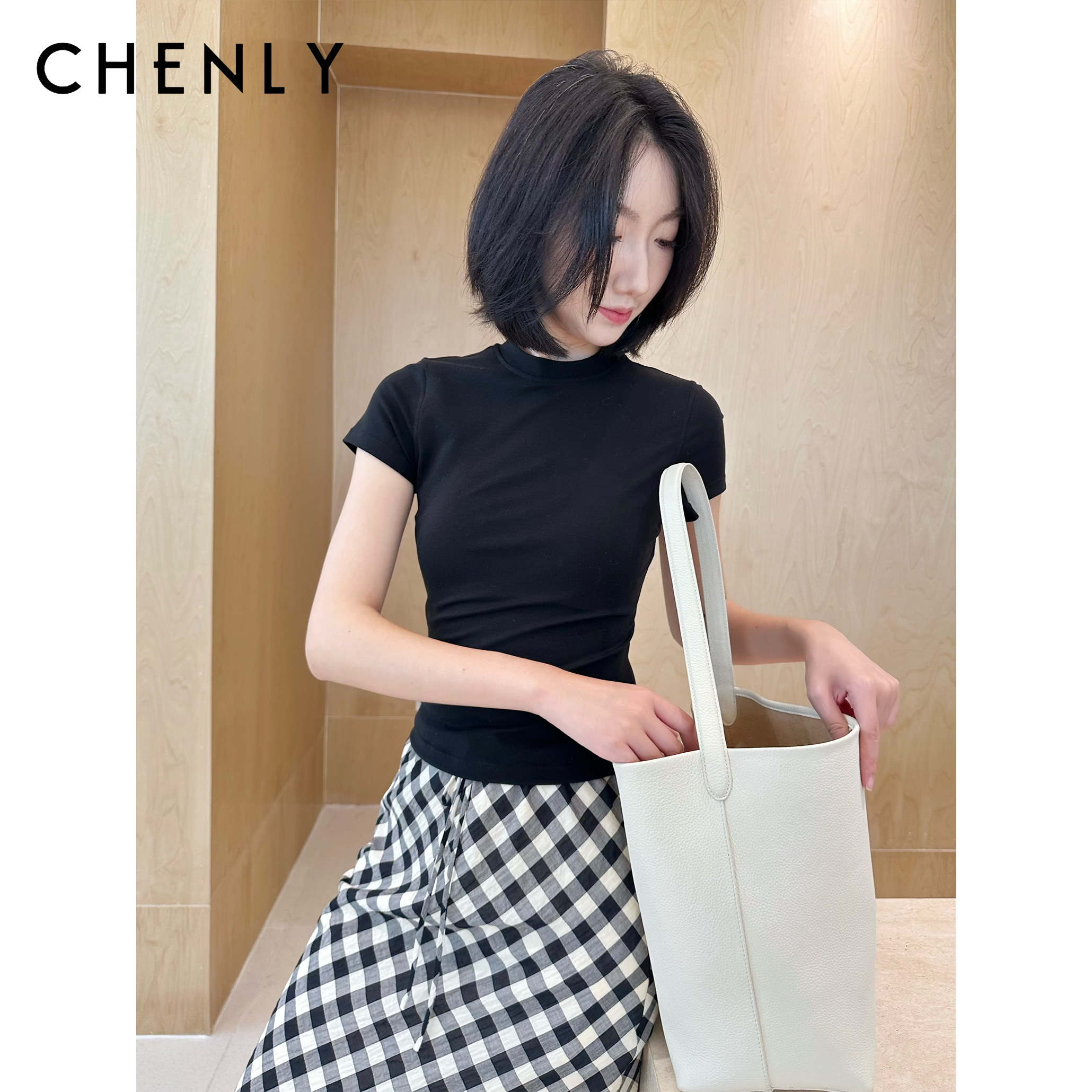 尘衣｜25春夏基础修身小圆领天丝短袖