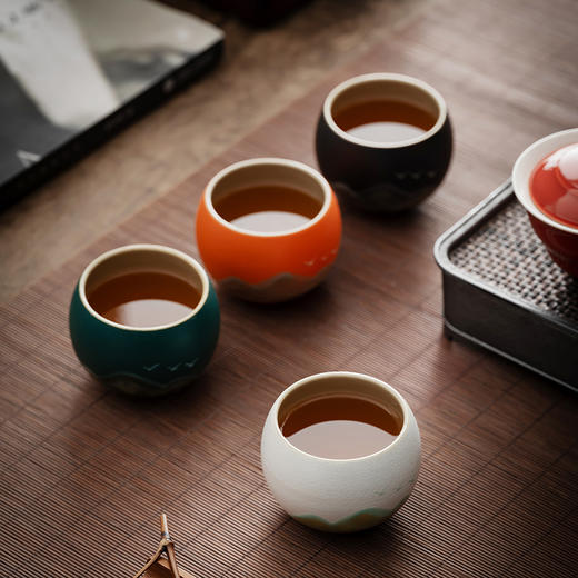 一杯山水 江湖宁静【万里河山国潮好礼】龙蛋杯 直身杯 远山意境 釉色莹润 商品图6