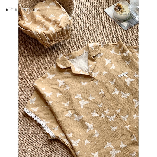 可人儿小众设计师新款泡泡绵女士睡衣夏季短袖可外出家居服三件套 商品图3