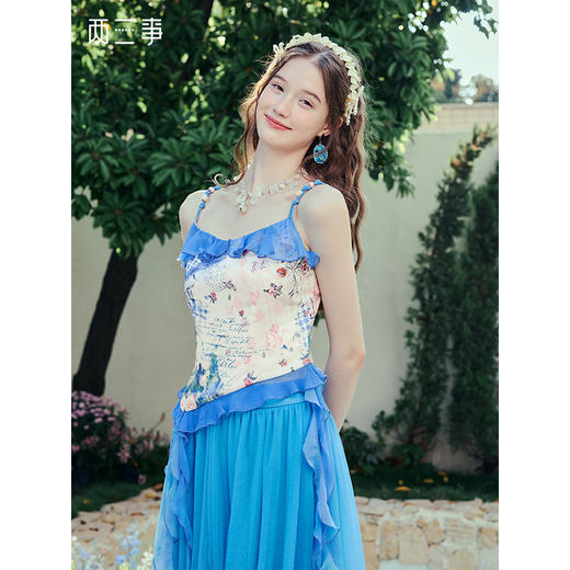 两三事 人鱼梦绘 2025夏季新款甜美荷叶边拼接印花吊带衫女 商品图0