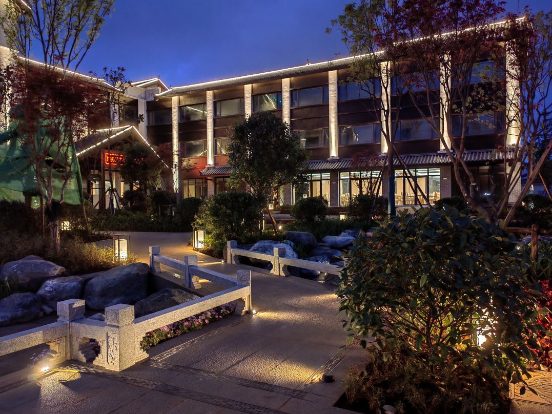 【云南丽江大研古城基地 】