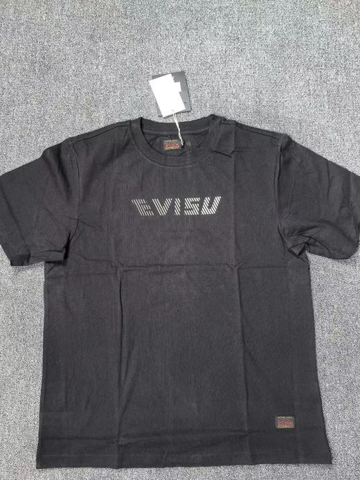 原单正品 EVISU男款T恤 印花纯棉圆领潮流时尚休闲百搭短袖 上身舒适 100%全棉
产地 柬埔寨 尺码 M/16   L/8 XL/39 商品图0