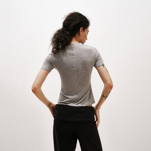 NUTH经典修身正肩短袖圆领弹力t恤女 花灰色/军绿色 商品图2