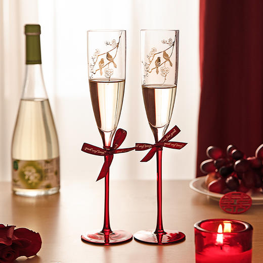 摩登主妇红酒杯敬酒杯高脚杯子家用一对葡萄酒杯结婚新婚订婚礼物 商品图1