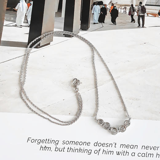 【天然正品】PT900铂金时尚设计款5颗排镶近50分钻石吊坠项链40CM女士现售价：3680！160525NJM34 商品图4