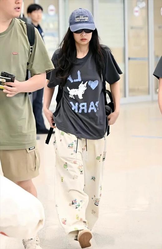 【高品质私服】【D家小狗印花短袖T恤】更柔软，有韧性，不易起球G1402-CC【无标出货 介意慎拍】 商品图5