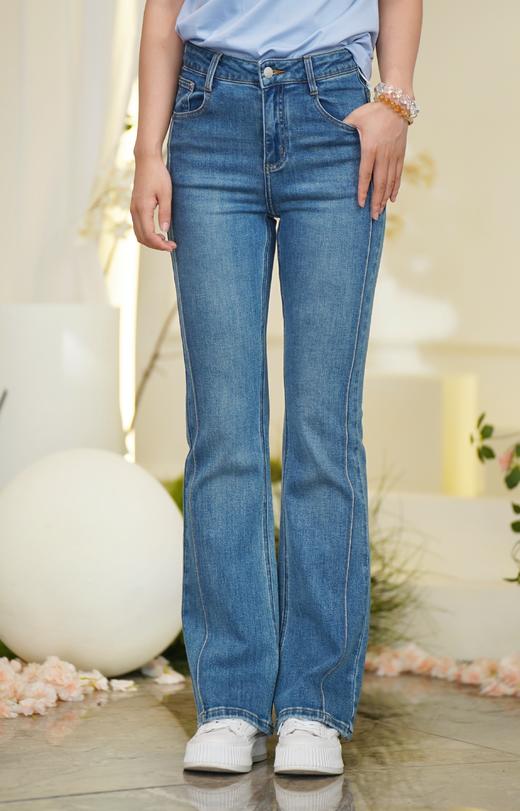 现货 臣禾	漫画腿微喇裤 舒适休闲牛仔裤	JZ251060358 商品图3