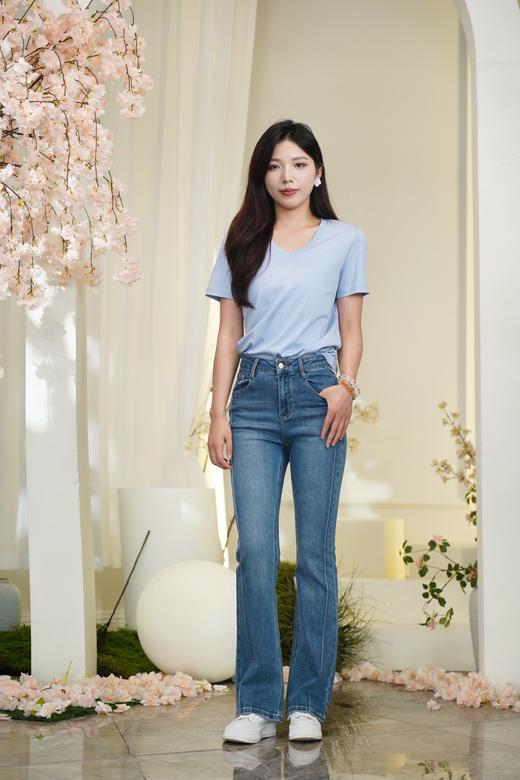 现货 臣禾	漫画腿微喇裤 舒适休闲牛仔裤	JZ251060358 商品图6