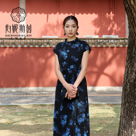 监德色立领气质束腰印花连衣裙SZ2S52 商品图3