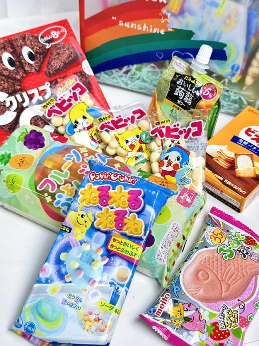 【基础/豪华版】六一儿童节限定零食大礼袋鱼型夹心饼干蒟蒻果冻diy手工糖食玩棒棒冰小馒头多种进口小零食 商品图2