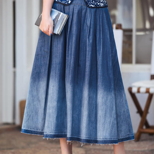 【林栖设计小店】【现货】牛仔棉半身裙配蓝印花布腰带百搭渐变色2025夏季新品裙子1952108B（配送可拆卸腰带） 商品图4