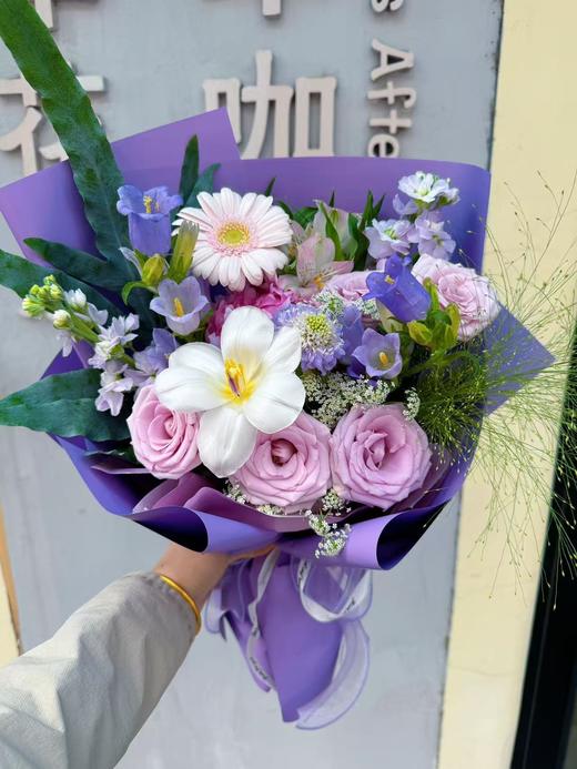 「绝绝紫」郁金香玫瑰风铃等混搭花束 商品图1