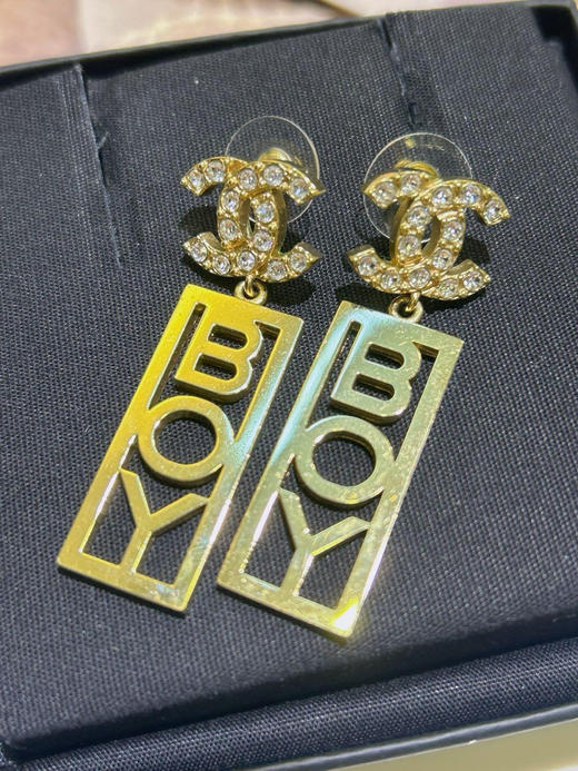 CHANEL boy 带钻 耳钉 商品图1