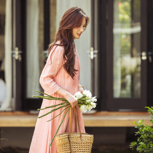 【林栖设计小店】（现货）苎麻连衣裙牙签褶优雅绣花修身2025夏季新品花仙子长裙女1952069 商品图3