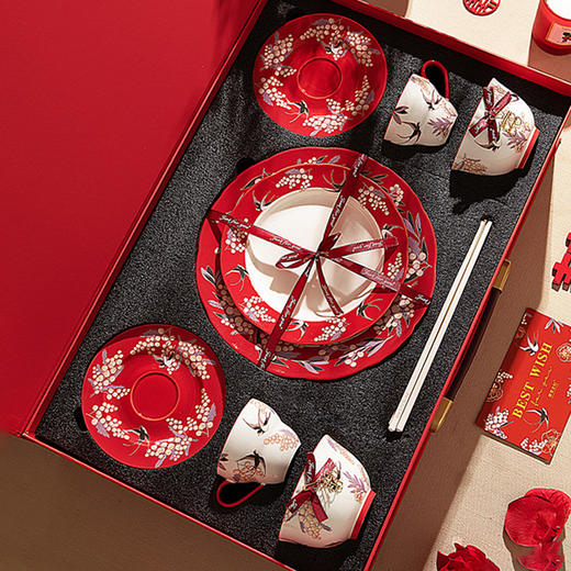 摩登主妇喜上梅梢新婚结婚订婚礼物送新人新娘红色碗碟盘餐具套装 商品图0