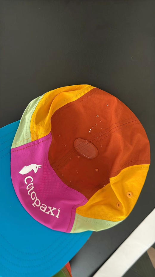 原单正品 Cotopaxi|美洲羊驼拼色速干帽 日本东京旗舰店有售！快干防水，头围可调尺寸-帽檐长7cm/帽围可调节~
蓝色/紫色
飞机盒+原版密封袋包装
代购900 商品图6