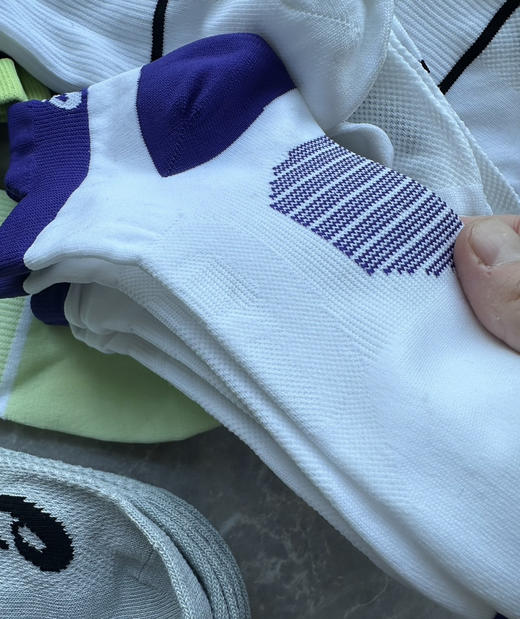 全新正品Asics出口日本全速干男士短袜船袜
全速干+手工对目+腰头提花 均码适合40-44

特价💰69八双包邮，颜色随机

猫店正常30+一双 商品图5