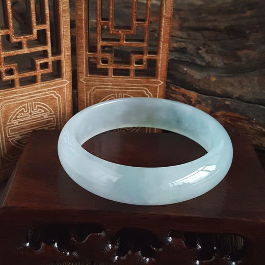 【天然正品】A货翡翠天然收藏级完美无杂裂极品冰种白月光58号翡翠手镯女士现售价：73800！120525NJM09 商品图6