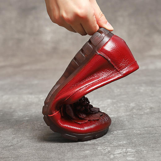 真皮平底软底防滑套脚鞋子，中老跳舞花朵女鞋MLD- 201 商品图2