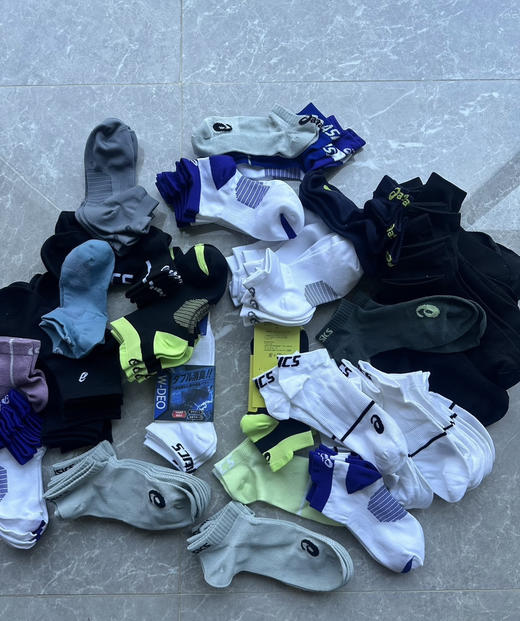 全新正品Asics出口日本全速干男士短袜船袜
全速干+手工对目+腰头提花 均码适合40-44

特价💰69八双包邮，颜色随机

猫店正常30+一双 商品图0