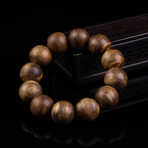 xy0343沉香20mm大素串单圈手串 商品图2